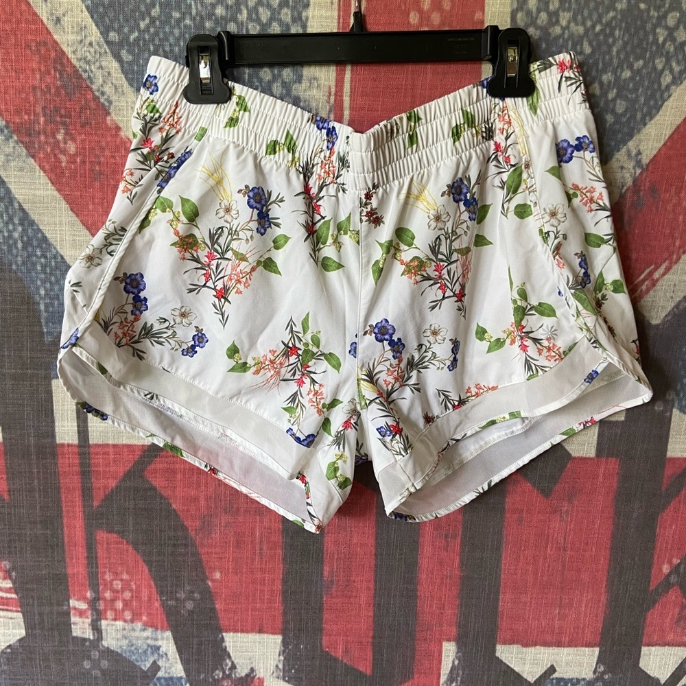 Athleta floral shorts size L